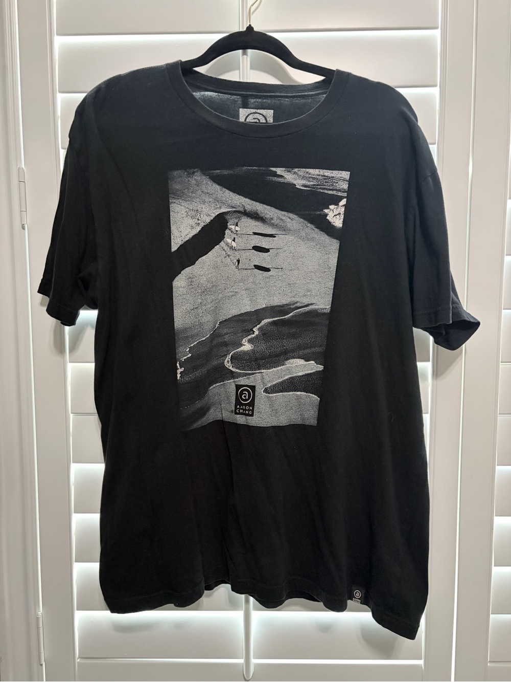 Aaron Chang Black Short-Sleeve Graphic Tee with Monochrome Surf Print